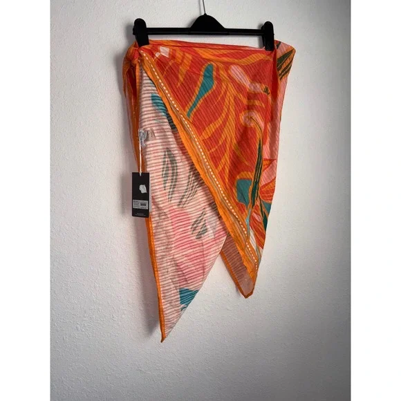 Vitamin A Tropical Botanical Print Sarong Cover Up One Size Fits Most - Picture 5 of 5